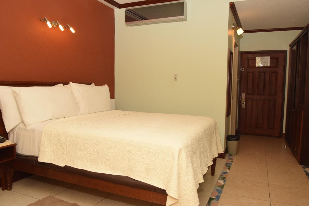 Brandsville Suites 乔治敦 外观 照片