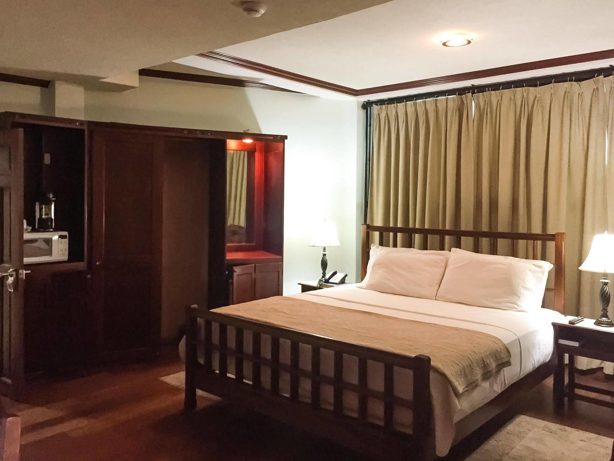 Brandsville Suites 乔治敦 外观 照片